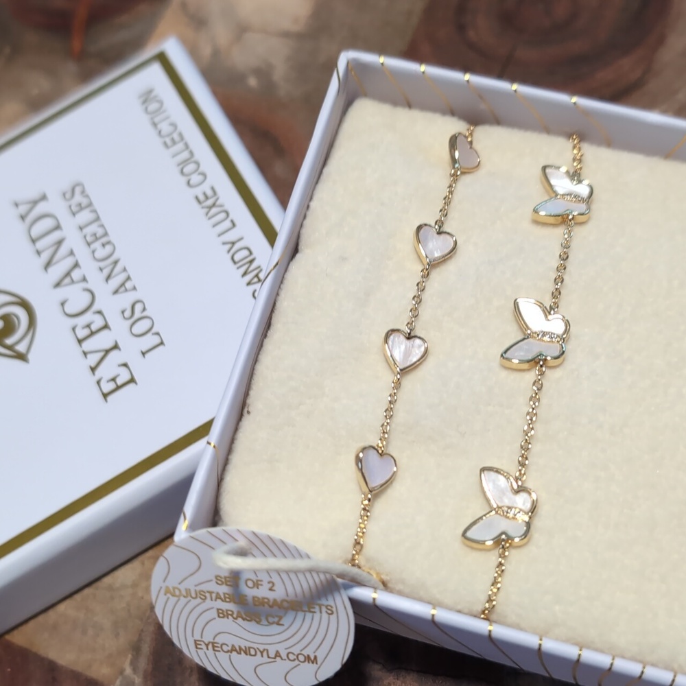 Eye Candy Mother of Pearl Butterfly & Heart Bracelet Set + Dust Bag New in Box❤️
